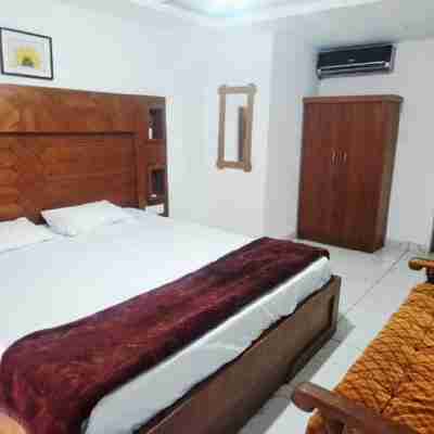 Fly Green Resort Rooms