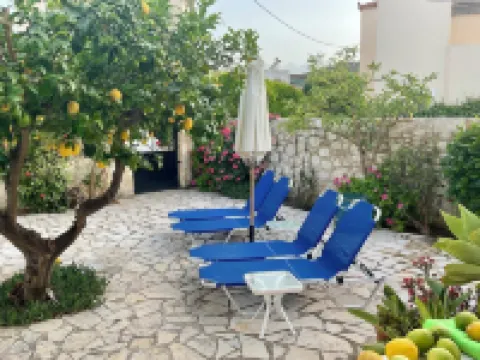 Villa LEMON TREE- Private Pool- Car not necessary