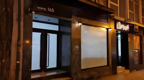 Hostel 165