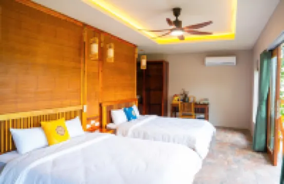 Diều Sóc Sơn Hotels in Pho Yen