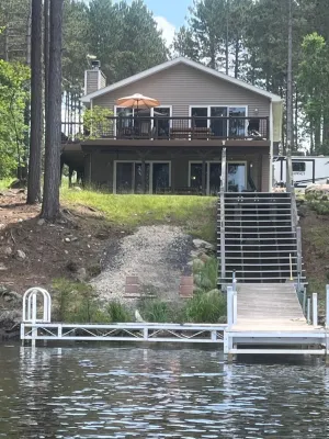 3-bedroom lake house on Iron Lake near Iron River, MI - 4성급