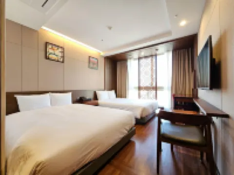 Gloucester Hotel Jeonju Hotels near Jeonbuk National University, Jeonju