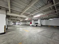 超級星公園酒店 - 停車場