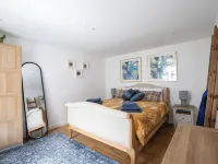 A charming cottage in the heart of Ballater, with a beautiful & modern interior Hotels in Ballater