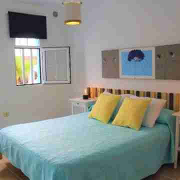 Privilege Bay- Villa Delhi-sea view and natural park view. Beach front location. Rooms