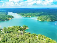 Relaxing 4-Bedroom Cottage on Smith Lake Hotels in Winston County