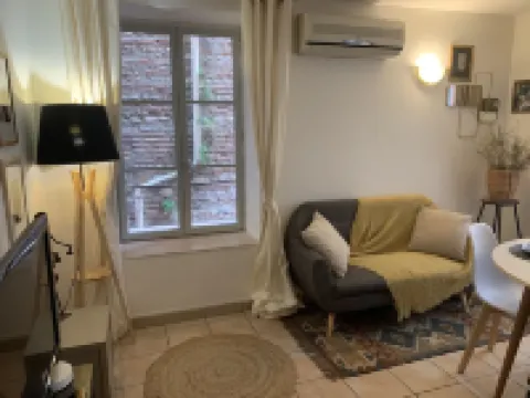 Chic & cozy city center apartment