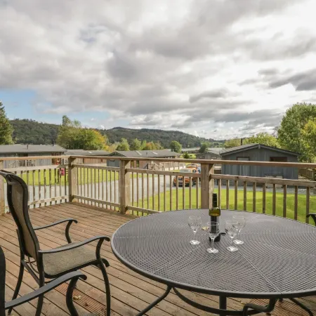 Leafy Nook Lodge