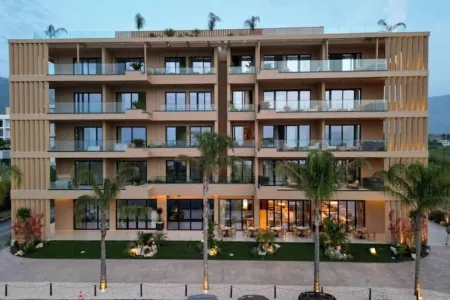 Possum Apartment Radhime : Your Family's Perfect Beach Retreat Отели рядом с достопримечательностью «Qeparo Beach»