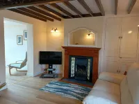 Flo's Cottage a cosy traditional self catering cottage in a quiet rural setting