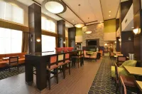 Hampton Inn & Suites Tulsa/Catoosa - breakfast