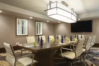 Embassy Suites by Hilton Saratoga Springs - parking