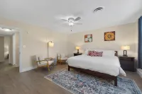 Las Vegas Oasis with Private Pool and Hot Tub 12-min from The Strip