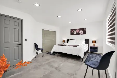 infinite stars house-Luxury Retreat- Hillside Pool