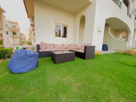 Luxury ground chalet in LaSirena NorthCoast. Отели в г. Qesm Ad Dabaah