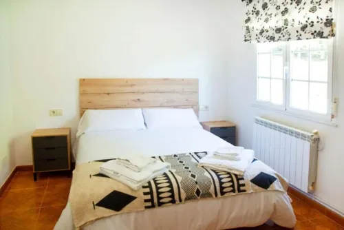 A Casiña de Arcos de Furcos, with swimming pool and barbecue in the countryside. Pets allowed