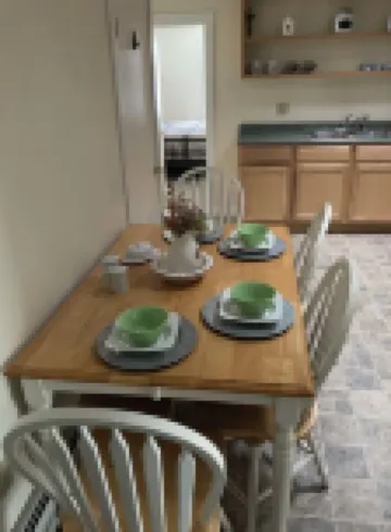 BAYVIEW APARTMENTS A2nd floor Apartment across the street from Camden Harbor.