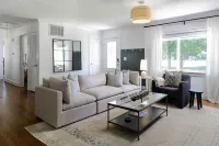 3Bed/2Bath home with new interior design, & backyard Oasis. Minutes to the lake! Hotels in Cornelius