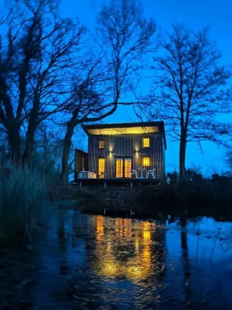 The Water Shack - Amazing tiny house retreat Отели в г. Вудбридж