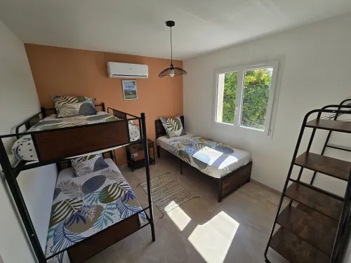 Cocoon Luberon / Detached house south of Luberon Hotels in Lauris