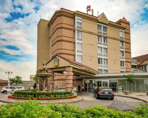 Monte Carlo Inn Airport Suites Hotels near Apollo Convention Centre