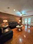 Charming 3-bedroom house with AC, WiFi in brilliant Metro Atlanta Hotel a Redan