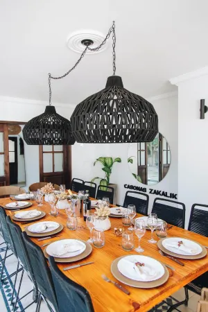 Comfortable house with swimming pool and garden in warehouse area