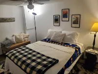 PA's HOUSE; COMFY; PETS; DEADWOOD, MICHELSON TRAIL. UTV & EBIKE RENTAL; HWY 385