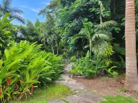 Green Creek Oasis 5-bed, sleep 12, Villa with AC, WiFi, Pool and Beach