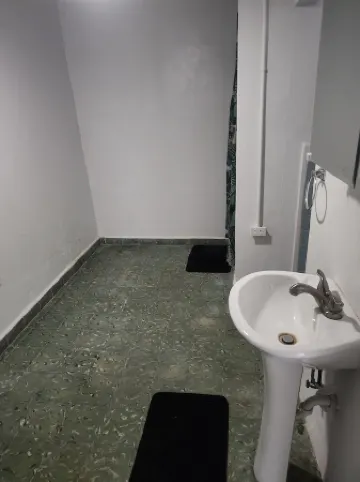 Rainforest Casa Encanto 2-bedroom house with AC, WiFi in delightful Arecibo