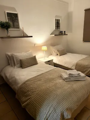 Chabella!!! Charm Beach Lofts & Apartments SEA View