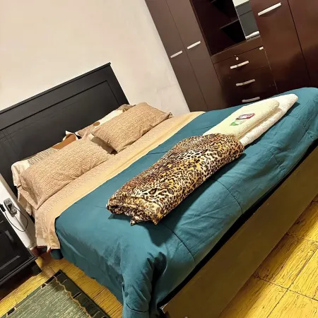Spacious and comfortable room in the very center of the city