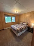 Cozy 4-bedroom lake front house with WiFi between Sterling and Soldotna