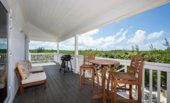 The Better Life & Cottage 5 Bedroom Home