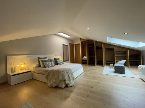 Deluxe Penthouse very close to the beach, Free Parking