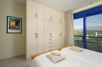 House with sea view. Family-friendly.