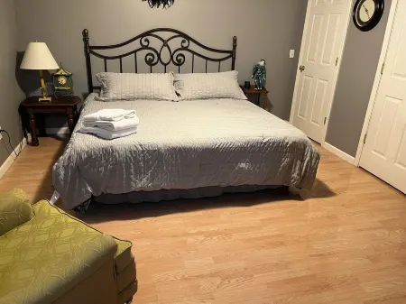 #03 Downtown double couple retreat with king beds.