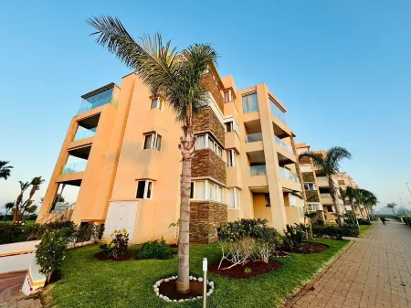 Bouznika Escape: Vue Océan, Bassin Privé, Plage, Surf, Piscine, Randonnée & Vélo