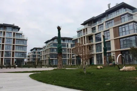 Cozy 2-bedroom apartment in peaceful Nardaran with WiFi, AC Отели в г. Нардаран