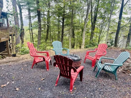 Cabin with Stunning Lake View