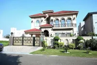 Spanish Villa/5 BHK/Raya Golf course & Cinema 2Kms Hoteles en 