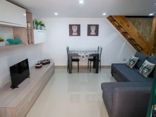 Charming vacation home in Augusta, in the heart of the city. Hotels in Augusta