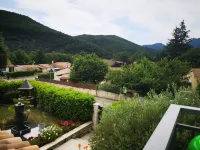 Ben apartment design balcony with beautiful view on our mountains special biker 디니으-레-방 호텔