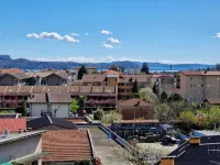 Luigió residence entire apartment, renovated near downtown and lake