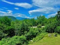 Prime spot & stunning mountain views by Storyland!