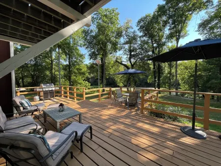 Cozy Shenandoah Cabin Retreat-Waterfront w/Great Views!  Escape. Explore. Relax.