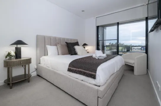 CBD Apartments by the International