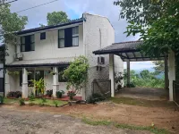 20 min walk to Kandy city from this breezy, quite property with a parking. Hotels in Suduhumpola