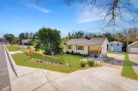 Firefly Hideaway Near Riverwalk Hotels in North Augusta