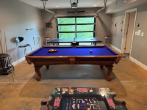 Luxurious 5-bedroom house off Nelson 151 in Nellysford Hotels in Rockfish